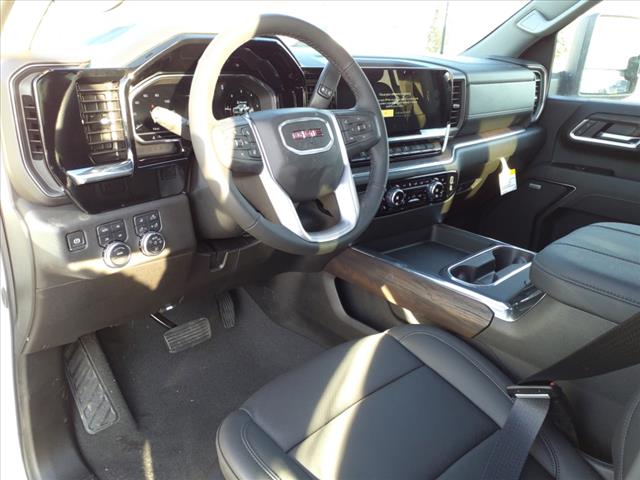 2025 GMC Sierra 3500HD SLT