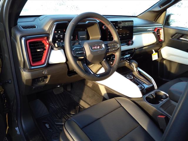 2025 GMC Canyon AT4
