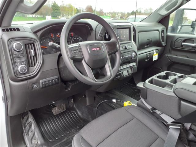 2025 GMC Sierra 3500HD CC Pro