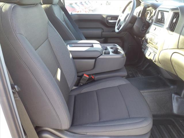 2025 GMC Sierra 2500HD Pro