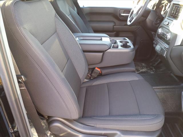 2025 GMC Sierra 2500HD Pro