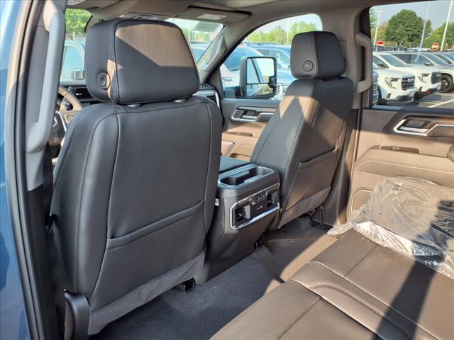 2025 GMC Sierra 3500HD Denali