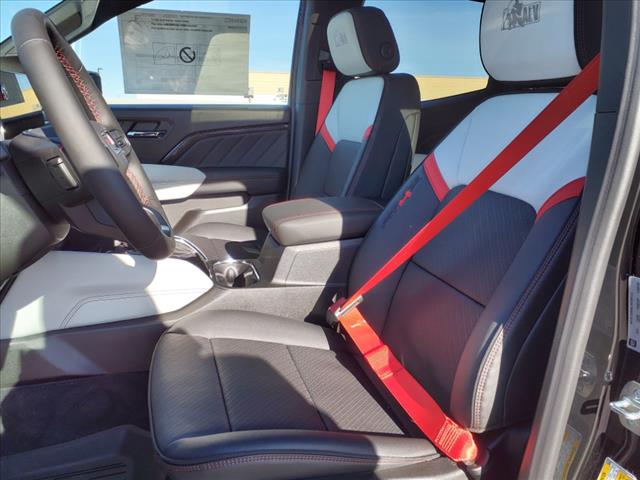 2025 GMC Canyon AT4