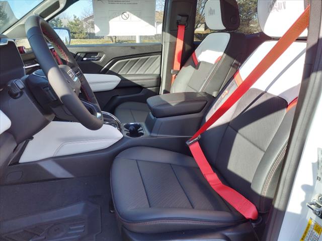 2025 GMC Canyon AT4