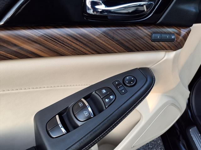 2017 Nissan Maxima Platinum