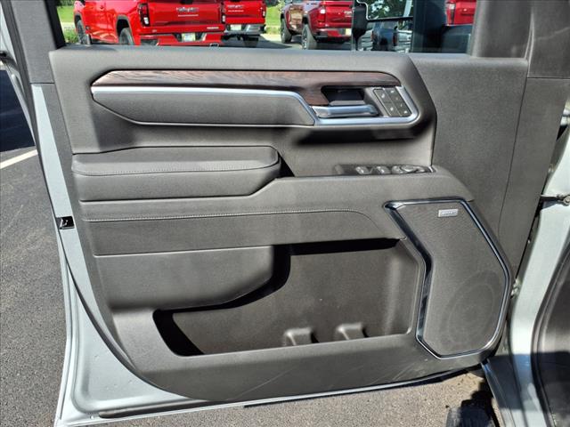 2025 GMC Sierra 3500HD SLT