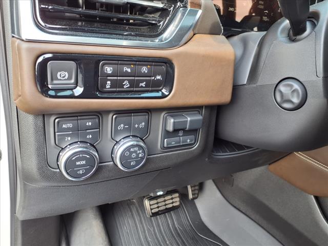 2025 GMC Yukon Denali Ultimate