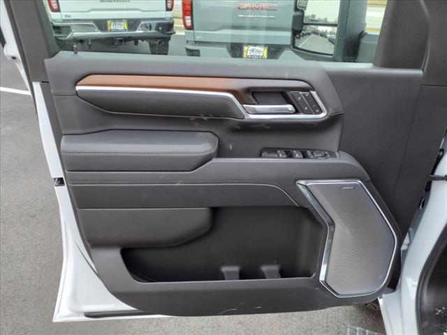 2025 GMC Sierra 2500HD Denali