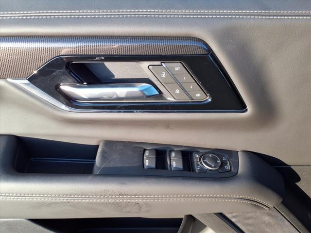 2025 GMC Yukon Elevation