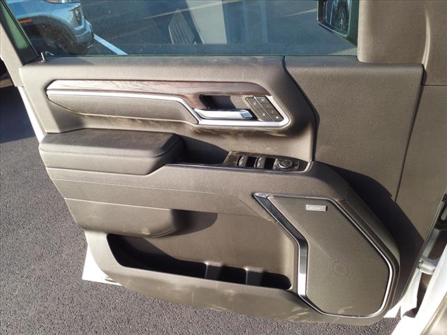 2025 GMC Sierra 3500HD SLT