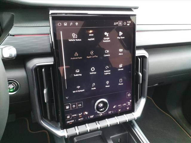 2025 GMC Acadia AT4