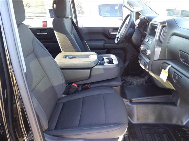 2025 GMC Sierra 2500HD Pro
