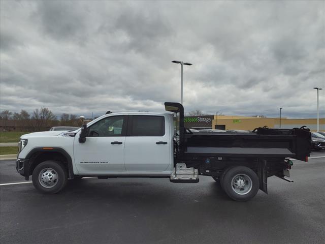 2025 GMC Sierra 3500HD CC Pro