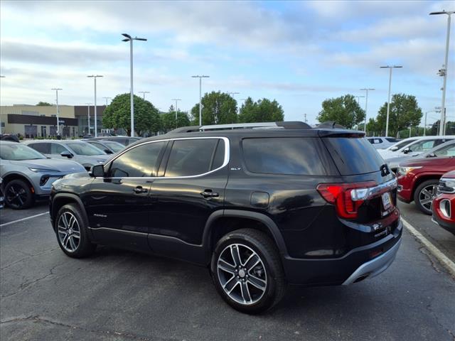 2023 GMC Acadia SLT