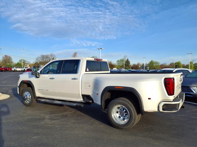 2025 GMC Sierra 3500HD Denali