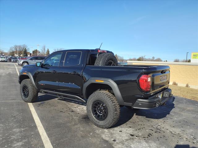 2025 GMC Canyon AT4