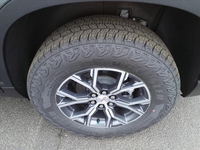 2025 GMC Acadia AT4