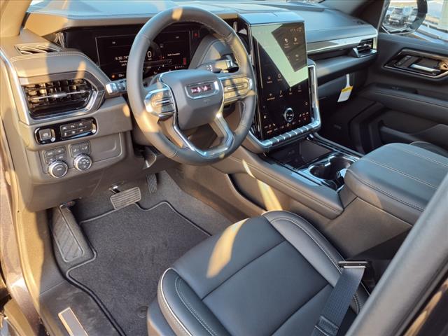 2025 GMC Yukon Elevation
