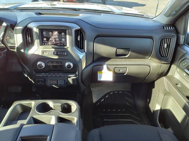 2025 GMC Sierra 2500HD Pro
