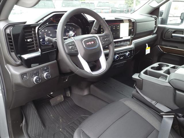 2025 GMC Sierra 3500HD SLE