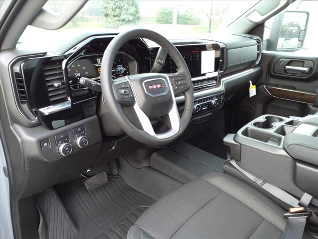 2025 GMC Sierra 3500HD SLE