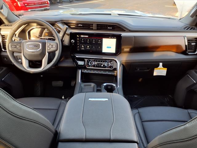 2025 GMC Sierra 3500HD Denali