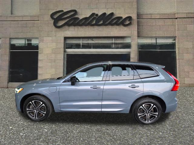 2022 Volvo XC60 Recharge T8 R-Design