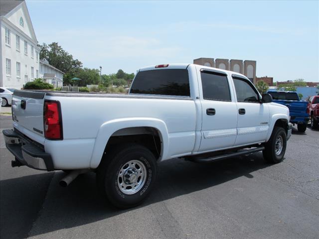 2004 Chevrolet Silverado 2500HD LS