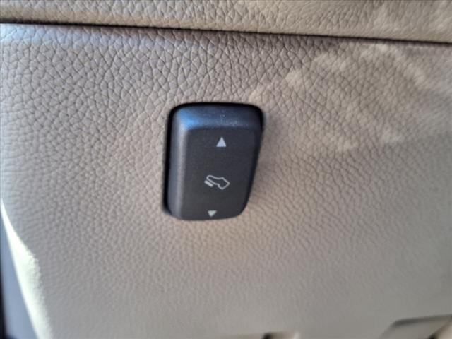 2013 Lincoln Navigator L Base