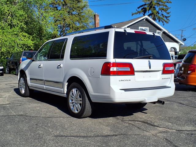 2013 Lincoln Navigator L Base