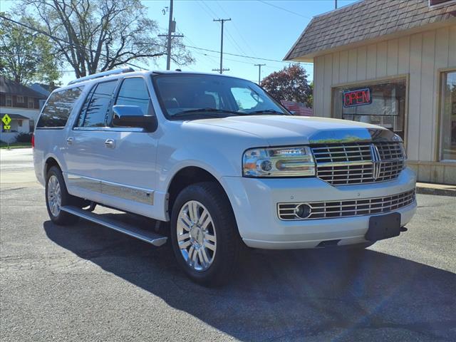 2013 Lincoln Navigator L Base