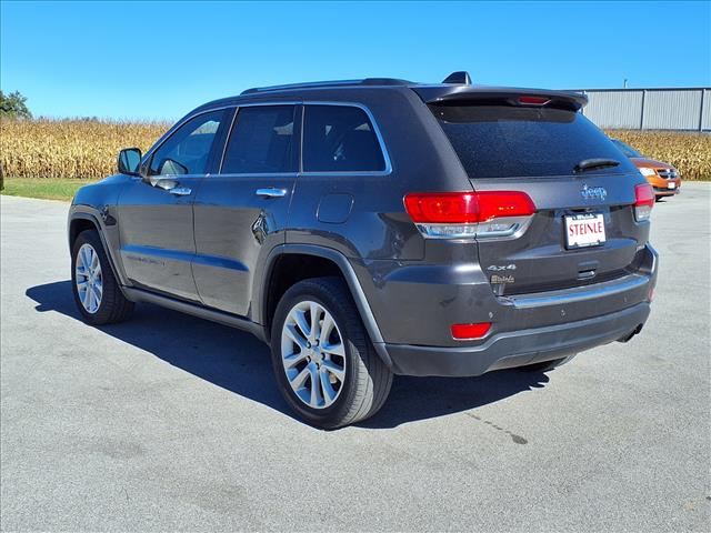 2017 Jeep Grand Cherokee Limited:CP2303A1