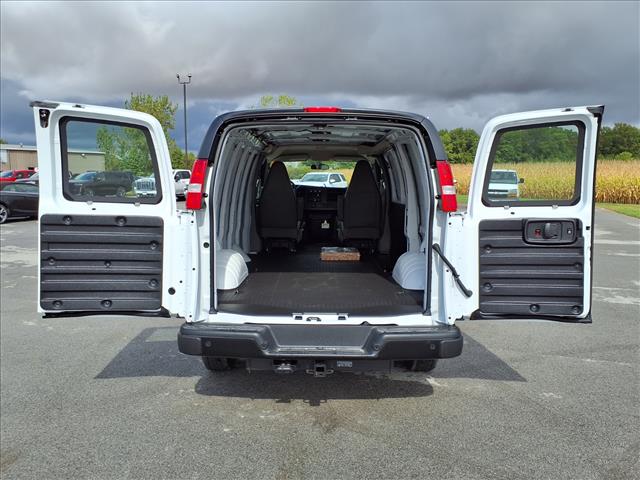 2025 Chevrolet Express 2500:C25130