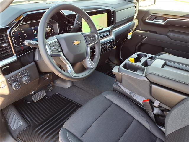 2026 Chevrolet Silverado 1500 LT:C26010