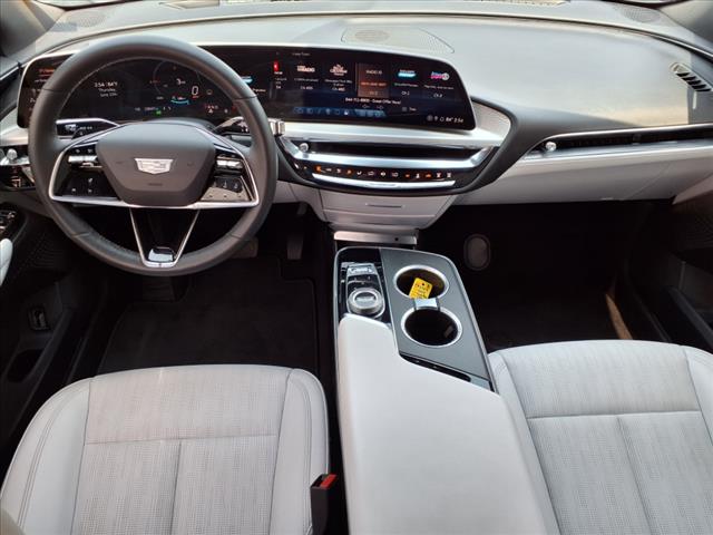 2024 Cadillac LYRIQ Sport 1:CP2289