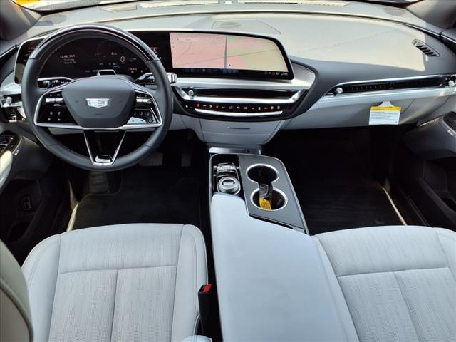 2025 Cadillac LYRIQ Sport 2:CP2307