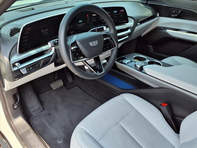 2024 Cadillac LYRIQ Sport 1:CP2289