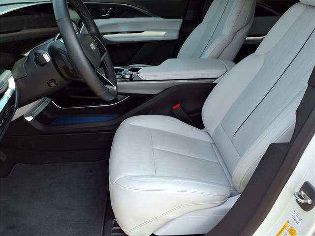 2024 Cadillac LYRIQ Sport 1:CP2289