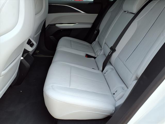 2024 Cadillac LYRIQ Sport 1:CP2289