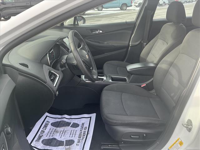 2018 Chevrolet Cruze LT Auto:C25123B