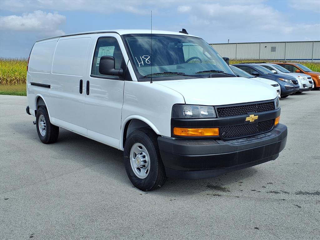 2025 Chevrolet Express 3500