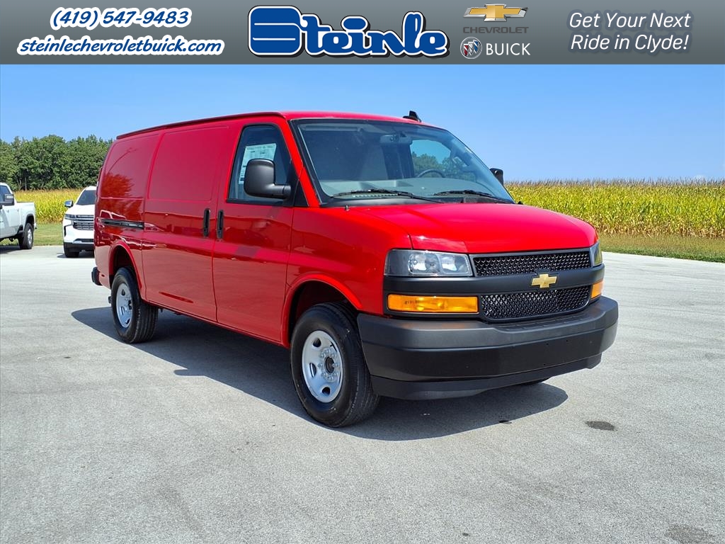 2025 Chevrolet Express 3500