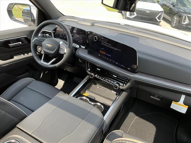2025 Chevrolet Suburban Premier photo 20
