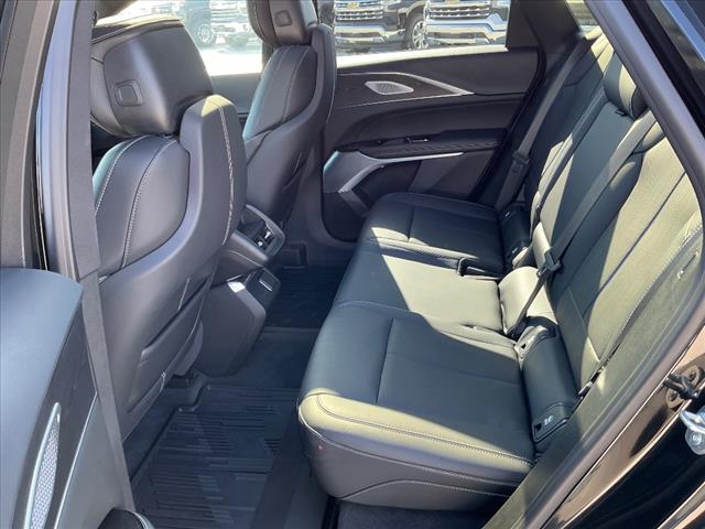 2024 Cadillac Lyriq Luxury photo 17