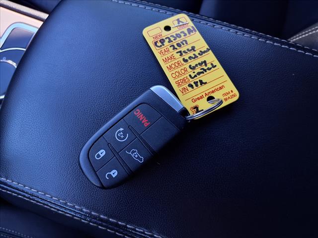 2017 Jeep Grand Cherokee Limited:CP2303A1