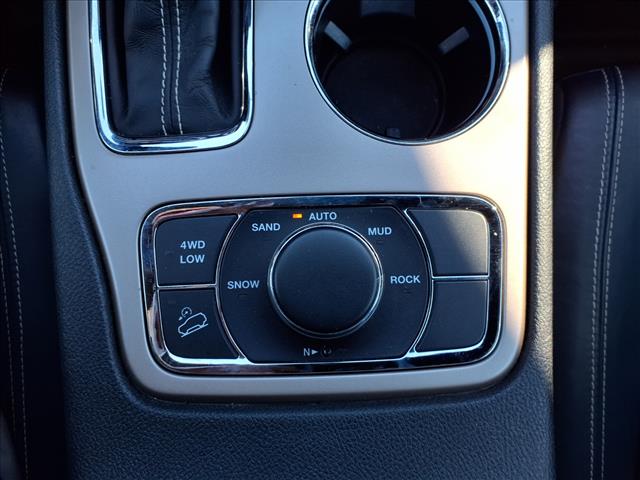 2017 Jeep Grand Cherokee Limited:CP2303A1