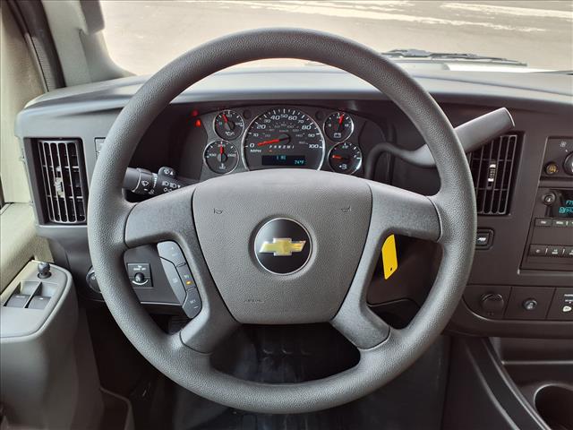 2025 Chevrolet Express 2500:C25130