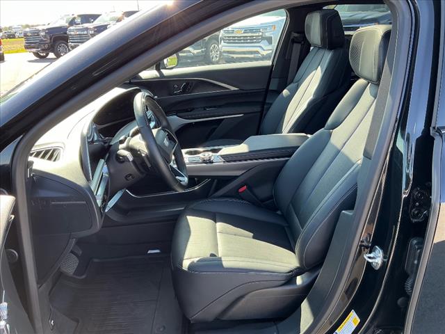 2024 Cadillac Lyriq Luxury photo 20