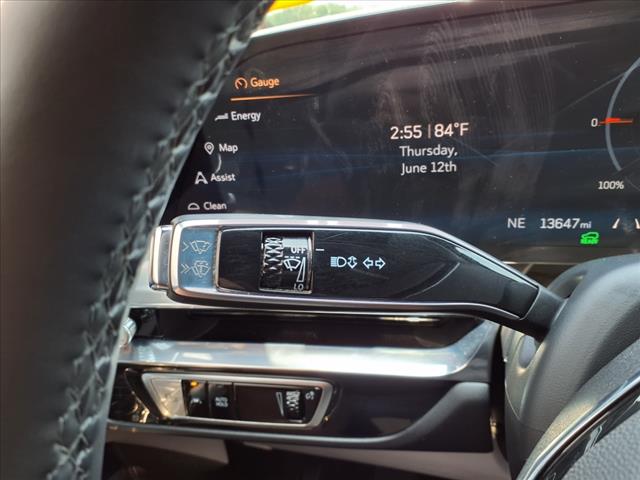 2024 Cadillac LYRIQ Sport 1:CP2289