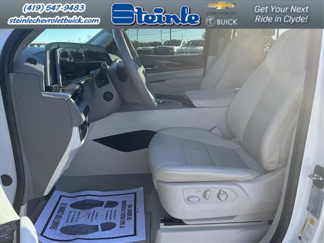 2024 Cadillac Escalade Premium Luxury Platinum:C25038A